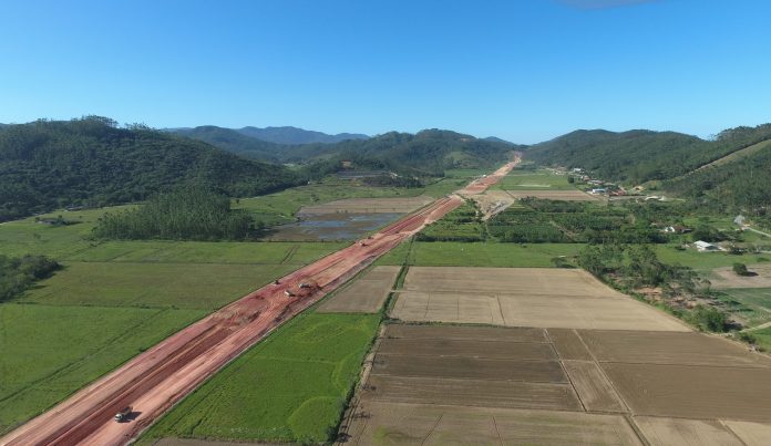 contorno viario vista aérea da obra