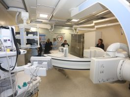 equipamentos em sala de cirurgia