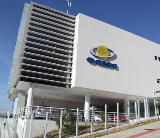 Em alta, cooperativismo catarinense faturou R$ 32 bilhões em 2017 fachada do prédio da ocesc