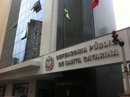 fachada da sede da defensoria publica de santa catarina