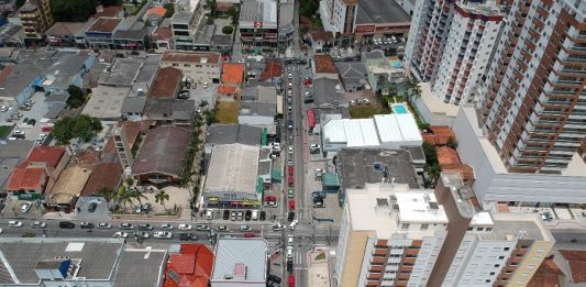 foto aérea do centro de palhoça, mostrando as ruas que serão alteradas
