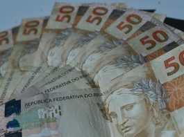 notas de cinquenta reais