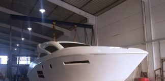 O estaleiro Armatti Yachts, localizado no bairro Forquilhas, exporta suas embarcações de luxo para países da América Latina - Foto: Armatti Yachts/Divulgação/CSC