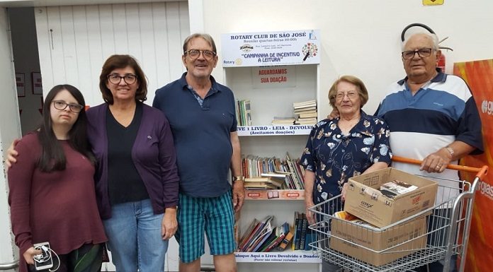 Promovida há um ano pelo Rotary de São José, campanha empresta livros de graça no supermercado Giassi em Campinas - Foto: Divulgação/CSC