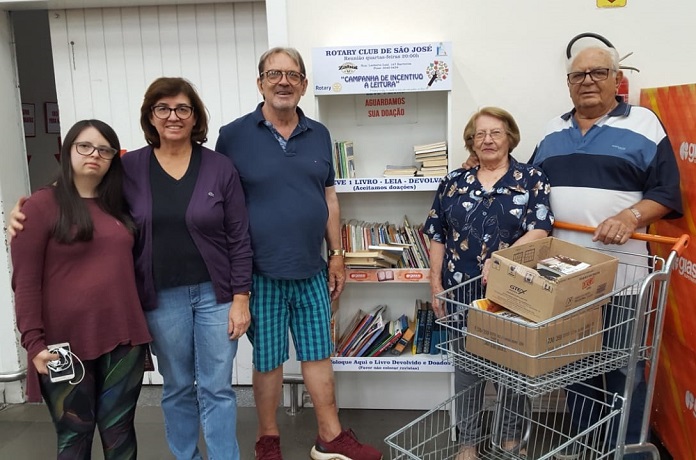 Promovida há um ano pelo Rotary de São José, campanha empresta livros de graça no supermercado Giassi em Campinas - Foto: Divulgação/CSC