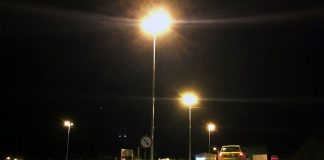 Luminárias de LED são avaliadas em R$ 1,2 mil cada - Foto: Prefeitura de Santo Amaro da Imperatriz/Divulgação