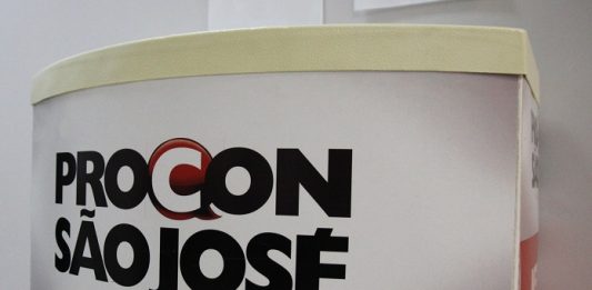 Procon São José alerta para falsos fiscais atuando no município