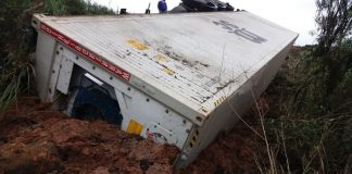 caminhoneiro morreu em ponte alta nesse feriadão de corpus christi 2019 - foto prf-sc