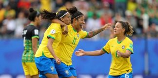 brasil e jamaica tres de cristiane - foto fifa