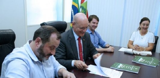 Educação formal será ampliada para 5 mil detentos em Santa Catarina cooperacao para educação formal de detentos em santa catarina - foto osvaldo nocetti sed
