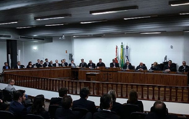 tribunal do júri popular em sc condena 3 em cada 4