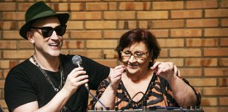 paulo gustavo e dona déa se apresentam na arena petry