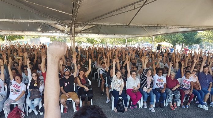 servidores aceitam proposta da prefeitura e encerram a greve florianopolis - foto sintrasem