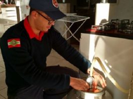 Bombeiros fazem semana de prevenção a acidentes domésticos bombeiros prevencao acidentes domesticos - foto cbmsc