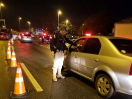 Quase 3 mil motoristas flagrados sob efeito de álcool no semestre em SC prf flagrou 3 mil motoristas sob efeito de alcool em 6 meses sc