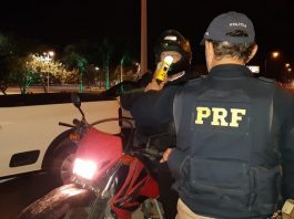 Novo recorde: 371 flagrados dirigindo embriagados em SC 371 motoristas embriagados flagrados em sc - prf