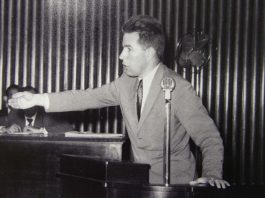 Alesc restitui mandatos de políticos cassados pela ditadura militar Alesc restitui mandatos de politicos cassados pelo Regime Militar