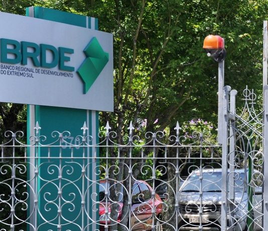 BRDE é o maior repassador de recursos do BNDES na região Sul brde repasses bndes