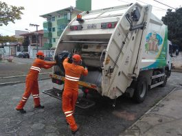 Sincovar critica redução do desconto da taxa de lixo em São José coleta de lixo em sao jose caminhão proactiva ambiental