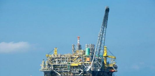 Leilão de gás e petróleo envolve blocos de SC no mar e em terra pre-sal petróleo petrobras pec cessao onerosa repasses