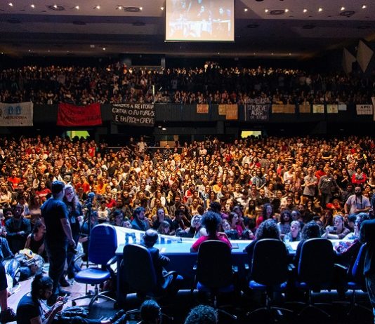 Assembleia da UFSC rejeita o “Future-se” e decisão será do conselho universitário assembleia geral ufsc programa future-se rejeicao