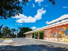 Cortes na educação afetam 120 mil bolsistas e pesquisadores em SC ufsc reitoria 7a melhor universidade 2019 - henrique almeida agecom