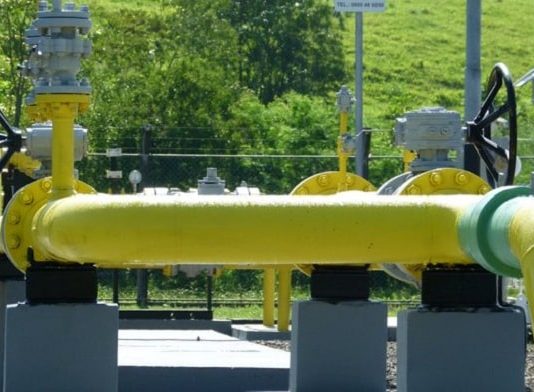 SCGÁS firma novo contrato de suprimento com a Petrobras, ainda sem valores tubulação de gás natural à céu aberto