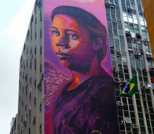Antonieta de Barros, 1ª mulher negra eleita no Brasil, é reconhecida como heroína nacional gigantesco mural de antonieta de barros em prédio no centro de florianópolis