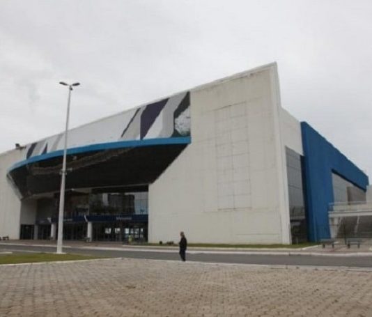 pavilhão do centreventos visto de fora