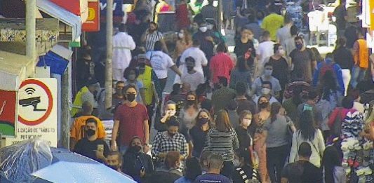 Santa Catarina tem 11.364 pessoas como casos ativos de Covid-19