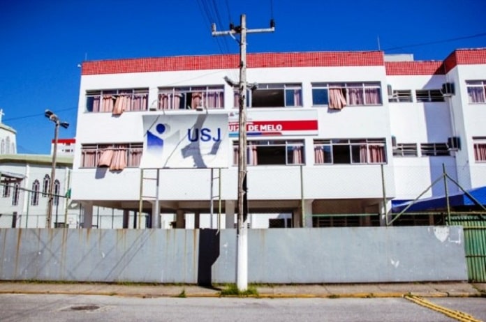 Frente da Universidade Municipal de São José