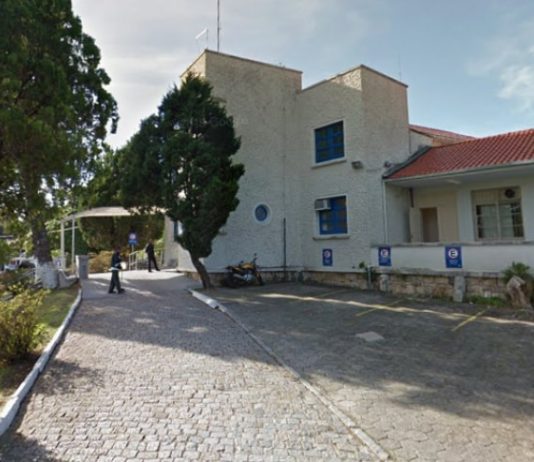 Projeto do novo hospital de Florianópolis custará US$ 800 mil e tem prazo de dois anos entrada de veículos no estacionamento do hospital nereu ramos