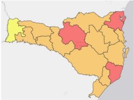 Santa Catarina tem três regiões em situação gravíssima para Covid-19