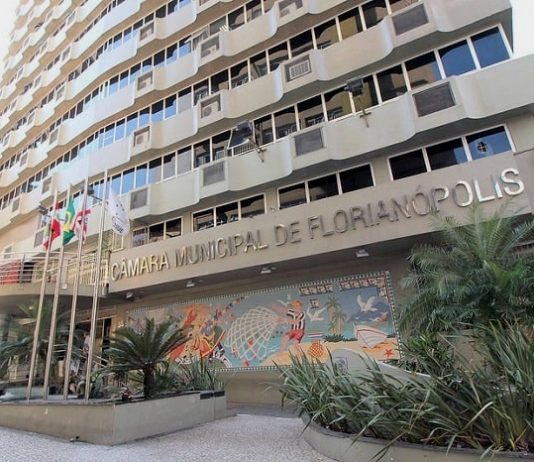 Câmara de Florianópolis suspende atividades presenciais Câmara Municipal de Florianópolis