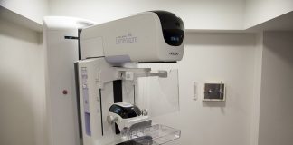 aparelho de mamografia em consultório