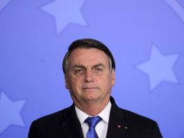 Bolsonaro desautoriza ministro da saúde e afirma que vai cancelar acordo sobre vacina chinesa close em presidente jair bolsonaro