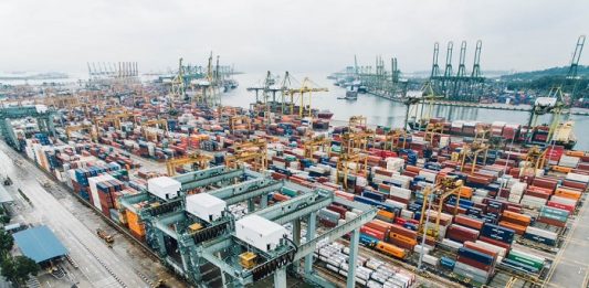 11 cidades catarinenses concentram metade do PIB estadual O Porto de Itajaí escoa quase toda a produção catarinense para o exterior - Acioni Cassaniga/Divulgação/CSC