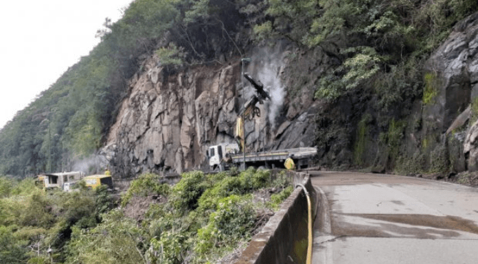 Serra do Rio do Rastro com manutenção