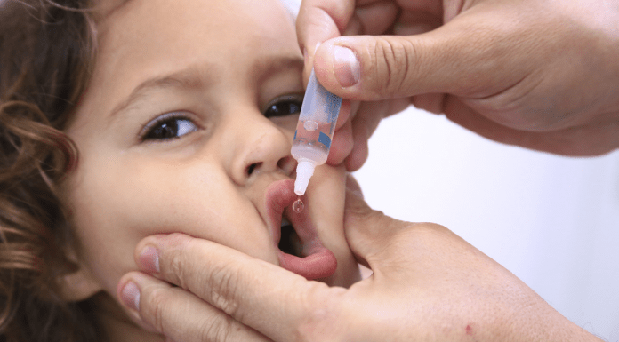 Vacinação contra Poliomielite