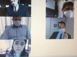 printscreen do julgamento de aranha mostra cinco pessoas em cada tela; com mariana com cara de choro na coluna da esqueda em baixo; outros homens acima