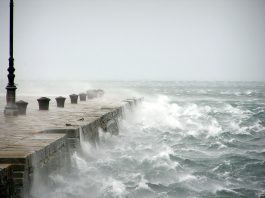 clima para amanha previsao do tempo vendaval mar agitado ciclone nuvens