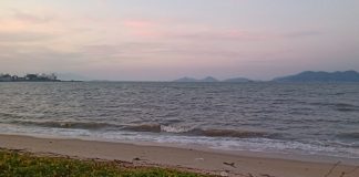 clima para amanhã em santa catarina - praia da beira-mar continental com baía norte da grande florianópolis