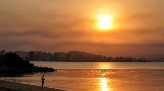 Tempo para amanhã em Santa Catarina: dia levemente nublado