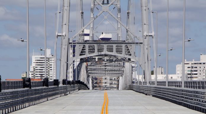 Horário de tráfego na Ponte Hercílio