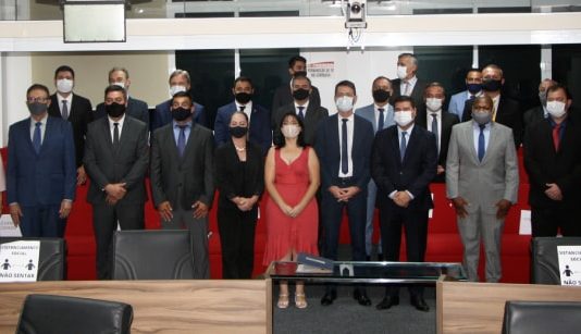 Câmara de São José faz balanço dos 100 dias da nova legislatura Orvino toma posse como prefeito e Méri Hang é eleita presidente da Câmara de São José