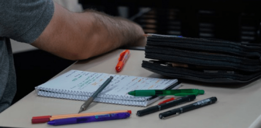 Estudantes do ensino superior em SC podem se inscrever para bolsas do Uniedu Uniedu