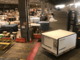 Galpão em São Paulo 2 milhões de vacinas contra a Covid-19, em caixas