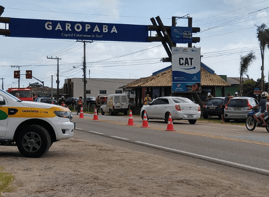 Garopaba passa a exigir de turistas teste negativo de Covid Barreira sanitária em Garopaba, que passa a exigir de tursitas teste de covid