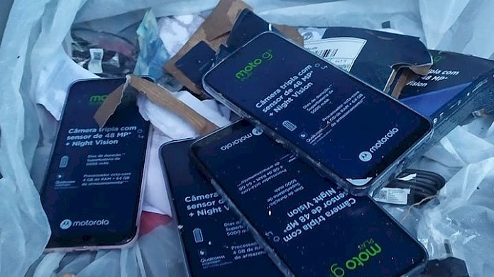 celulares novos com película roubados por adolescentes em loja na lagoa da conceição