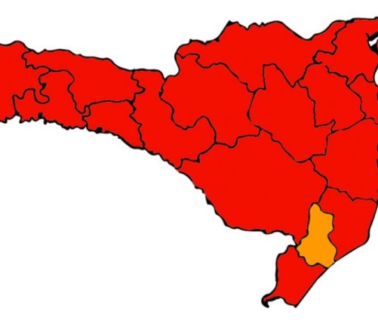 Nova matriz mostra SC com 94% do território em risco gravíssimo ao coronavírus mapa de sc mostra matriz de risco ao coronavírus com 15 regiões no vermelho
